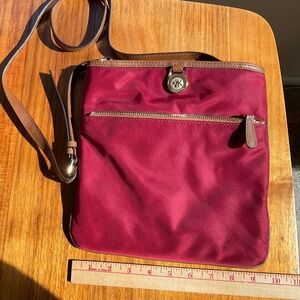 Micheal Kors cross body bag